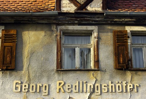 Schleichender Verfall eines Denkmals